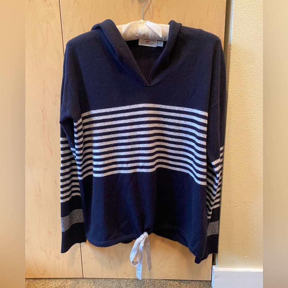 Vineyard Vines navy and light gray striped hoodie sweater